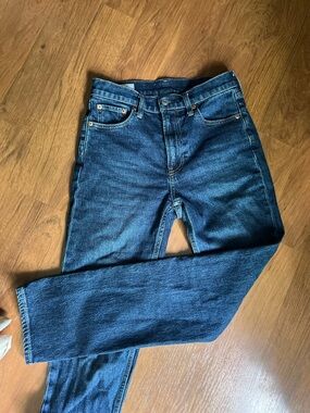 GAP 90s straight leg jean sz 26
